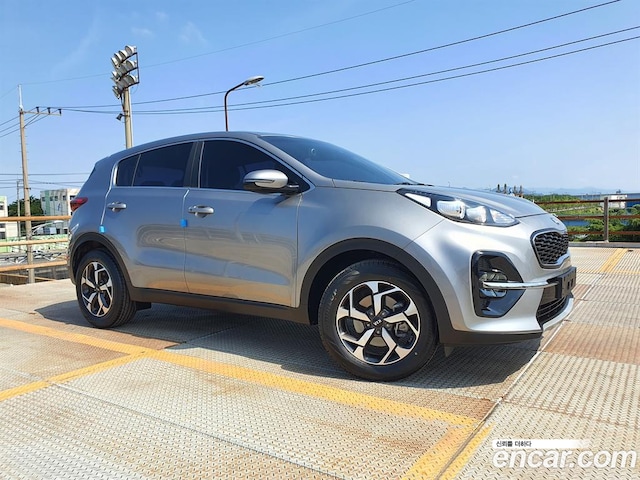 Kia Sportage Дизель 2.0 2WD 2019 года из Кореи