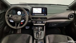 Hyundai Kona Бензин 2.0 2WD 2022 года из Южной Кореи