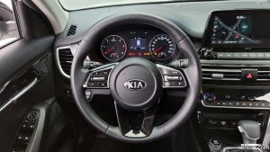 Kia Seltos Дизель 1.6 2WD 2022 года из Южной Кореи