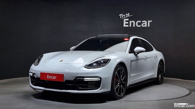 Porsche Panamera 4.0 GTS 2020 года из Кореи