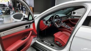 Porsche Panamera 4.0 GTS 2020 года из Южной Кореи