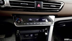 Kia Seltos Бензин 1.6 Turbo 2WD 2020 года из Южной Кореи