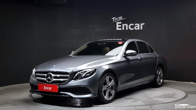 Mercedes-Benz E-Class E300 Avantgarde 2019 года из Кореи