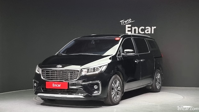 Kia Carnival 9-Seater Luxury 2019 года из Кореи