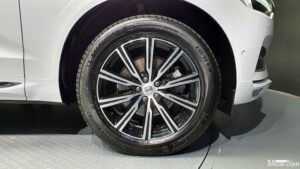 Volvo XC60 B5 Inscription 2021 года из Южной Кореи