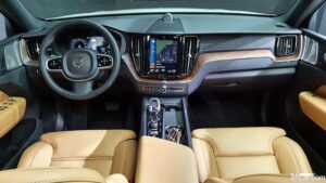 Volvo XC60 B5 Inscription 2021 года из Южной Кореи