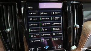 Volvo XC60 B5 Inscription 2021 года из Южной Кореи