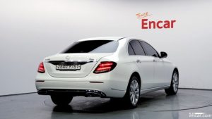Mercedes-Benz E-Class E300 4MATIC Exclusive 2020 года из Южной Кореи