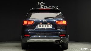 Kia Sorento Дизель 2.0 2WD 2019 года из Южной Кореи