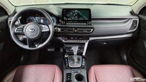 Kia Seltos Бензин 1.6 Turbo 2WD 2020 года из Южной Кореи