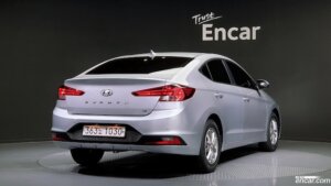 Hyundai AVANTE 1.6 2020 года из Южной Кореи