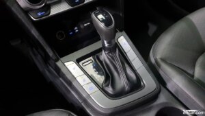 Hyundai AVANTE 1.6 2020 года из Южной Кореи