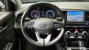 Hyundai AVANTE 1.6 2020 года из Южной Кореи
