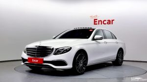 Mercedes-Benz E-Class E220d 4MATIC Exclusive 2020 года из Южной Кореи