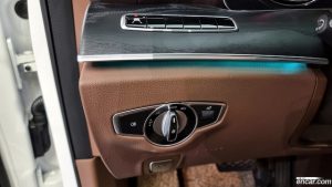 Mercedes-Benz E-Class E220d 4MATIC Exclusive 2020 года из Южной Кореи
