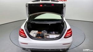 Mercedes-Benz E-Class E220d 4MATIC Exclusive 2020 года из Южной Кореи