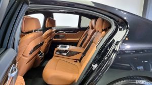 BMW 7-Series 730d xDrive Design Pure Excellence 2020 года из Южной Кореи