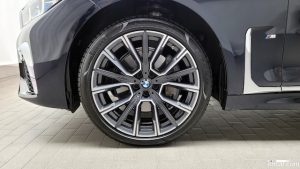 BMW 7-Series 730Ld xDrive M Sport 2021 года из Южной Кореи