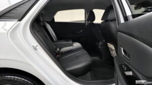 Hyundai AVANTE 1.6 2021 года из Южной Кореи