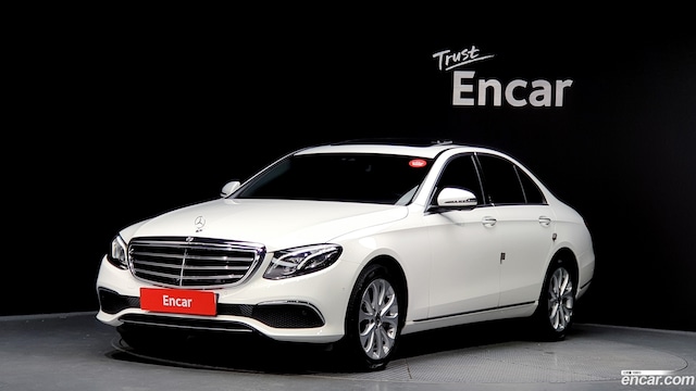 Mercedes-Benz E-Class E300 4MATIC Exclusive Standard 2019 года из Кореи