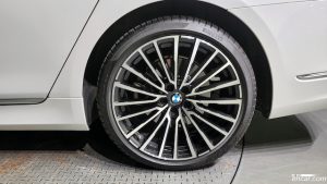 BMW 7-Series 740d xDrive Design Pure Excellence 2021 года из Южной Кореи