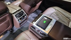 BMW 7-Series 740d xDrive Design Pure Excellence 2021 года из Южной Кореи
