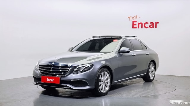 Mercedes-Benz E-Class E300 Exclusive 2019 года из Кореи