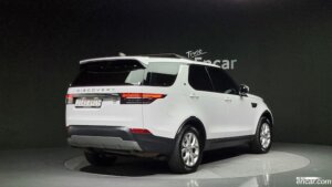Land Rover Discovery 3.0 SD6 SE 2019 года из Южной Кореи