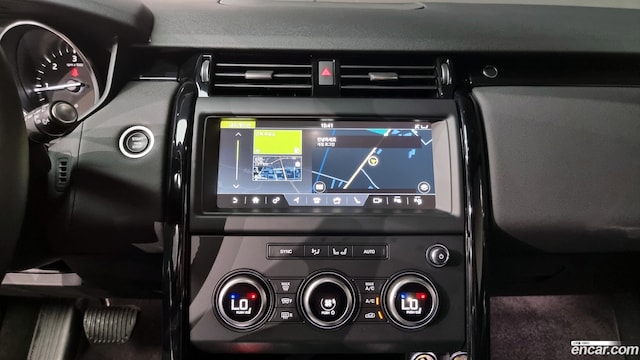 32889398_020.jpg Land Rover Discovery 3.0 SD6 SE 2019 года из Южной Кореи