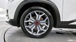 Kia Seltos Бензин 1.6 Turbo 2WD 2022 года из Южной Кореи