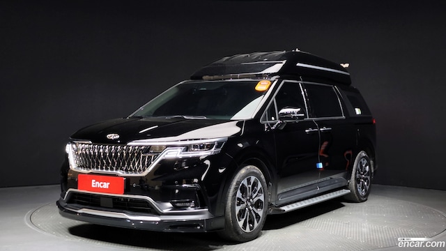 Kia Carnival Бензин 9-Seater HI-Limousine (Special Hi-End Version) 2021 года из Кореи