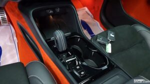 Volvo XC40 T4 R-디자인 2020 года из Южной Кореи