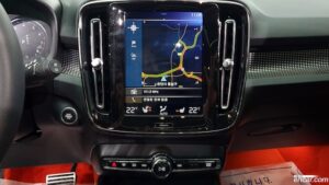 Volvo XC40 T4 R-디자인 2020 года из Южной Кореи