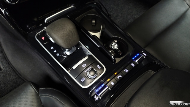 32906979_009.jpg Kia Stinger 2.0 Turbo 2WD 2019 года из Южной Кореи