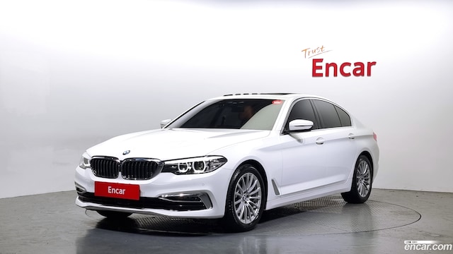 BMW 5-Series 520i Luxury 2019 года из Кореи