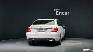 Mercedes-Benz C-Class C220 d 4MATIC 2020 года из Южной Кореи