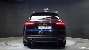 Porsche Cayenne 3.0 2020 года из Южной Кореи