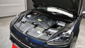 Porsche Cayenne 3.0 2020 года из Южной Кореи
