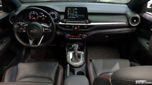 Kia K3 5Door GT Signature 2021 года из Южной Кореи