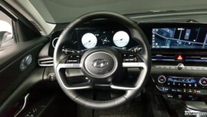 Hyundai AVANTE 1.6 2021 года из Южной Кореи