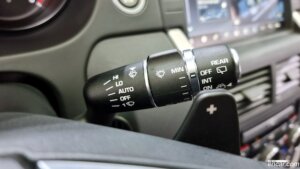 Land Rover Discovery Sport 2.0 TD4 SE 2019 года из Южной Кореи