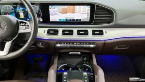 Mercedes-Benz GLE-Class GLE300d 4MATIC 2020 года из Южной Кореи