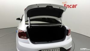 Hyundai AVANTE 1.6 2020 года из Южной Кореи