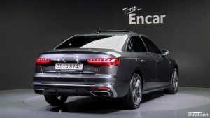 Audi A4 45 TFSI 4WD Premium 2021 года из Южной Кореи