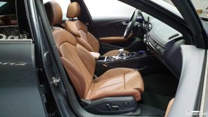 Audi A4 45 TFSI 4WD Premium 2021 года из Южной Кореи