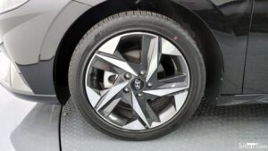 Hyundai AVANTE 1.6 2021 года из Южной Кореи