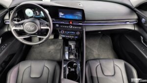Hyundai AVANTE 1.6 2021 года из Южной Кореи