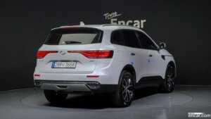 Renault-Korea(Samsung) QM6 2.0 GDe RE Signature 2WD 2021 года из Южной Кореи
