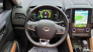 Renault-Korea(Samsung) QM6 2.0 GDe RE Signature 2WD 2021 года из Южной Кореи