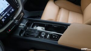 Volvo XC60 T6 Inscription 2020 года из Южной Кореи